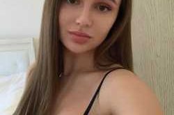 Tahrik Olacağınız Elbiseler Giyen Demet