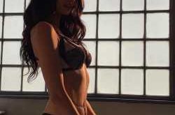 Her yere gelen Ataşehir Escort Bayan Tutku Çok Coşkulu